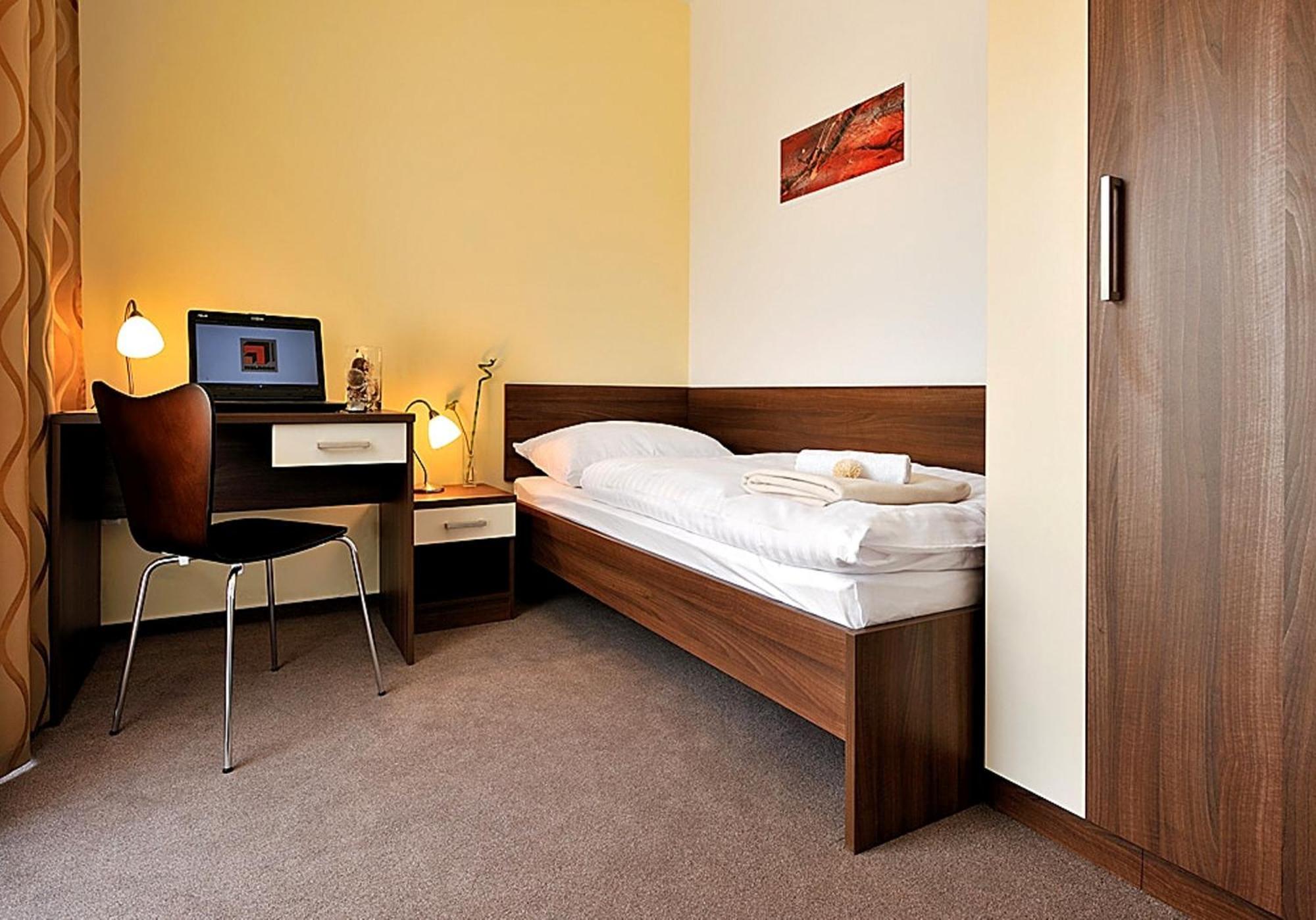 Melrose Apartments Bratislava Kamer foto